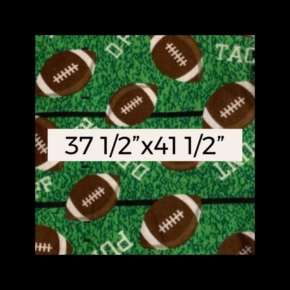 𝅺🏈👶🏼COZY Brand New Baby Blanket/ Pet Blanket🐾🐶